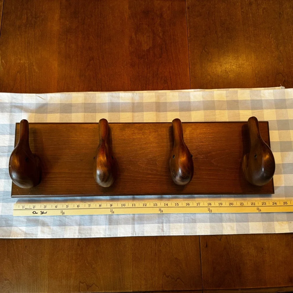 The Edgecomb Woodcarver Coat Rack Unisex OS Brown Duck Head 4 Hook Rustic Wood
